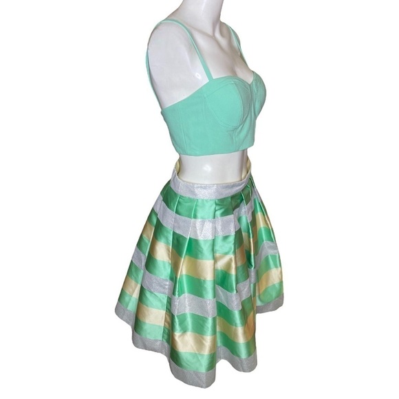 Aidan Mattox Dress Striped Skirt attached Green Crop Top with Zipper Backbone 10 - Picture 2 of 7